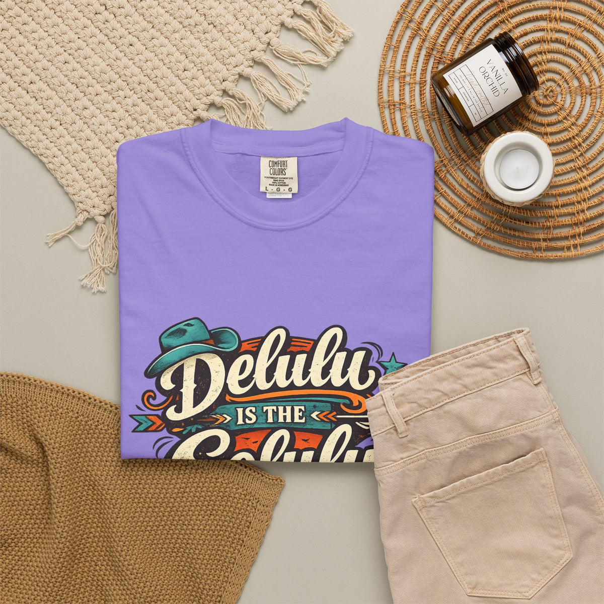 Delulu is the Solulu Retro Graphic Tee