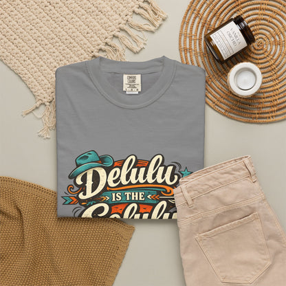 Delulu is the Solulu Retro Graphic Tee