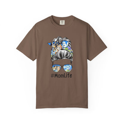#MomLife Graphic T-Shirt