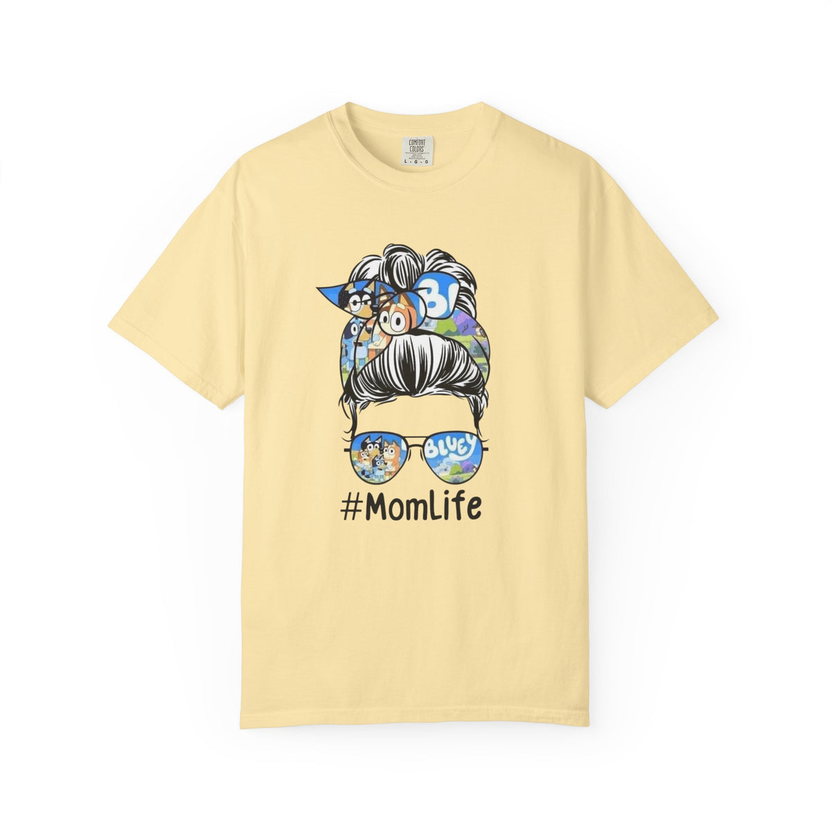 #MomLife Graphic T-Shirt