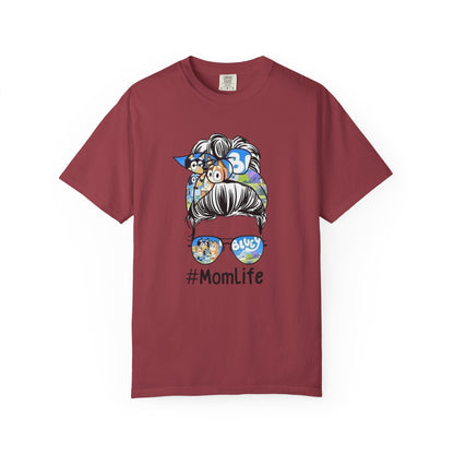 #MomLife Graphic T-Shirt