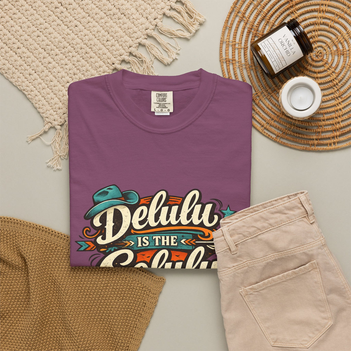 Delulu is the Solulu Retro Graphic Tee