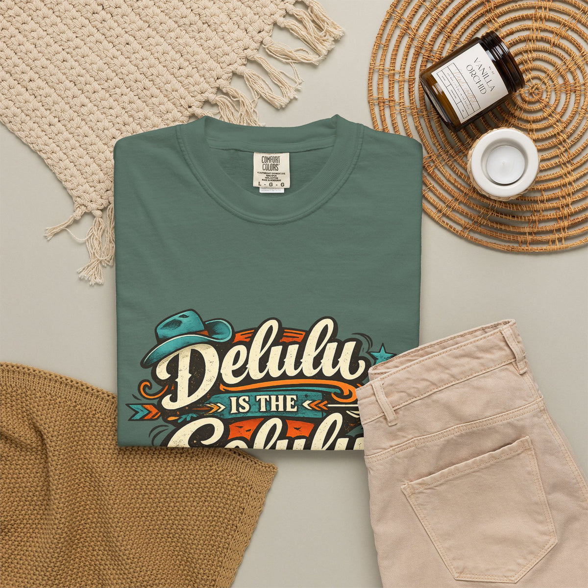 Delulu is the Solulu Retro Graphic Tee
