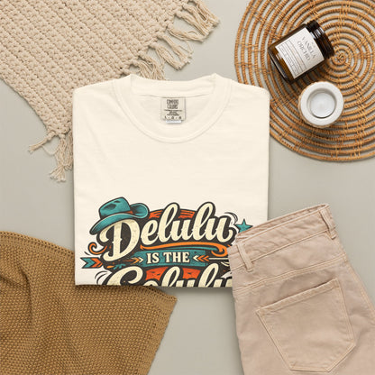 Delulu is the Solulu Retro Graphic Tee
