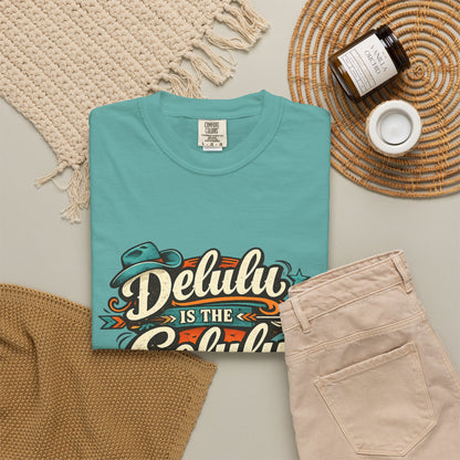 Delulu is the Solulu Retro Graphic Tee