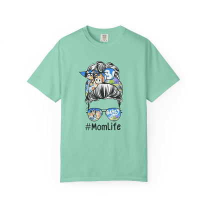 #MomLife Graphic T-Shirt